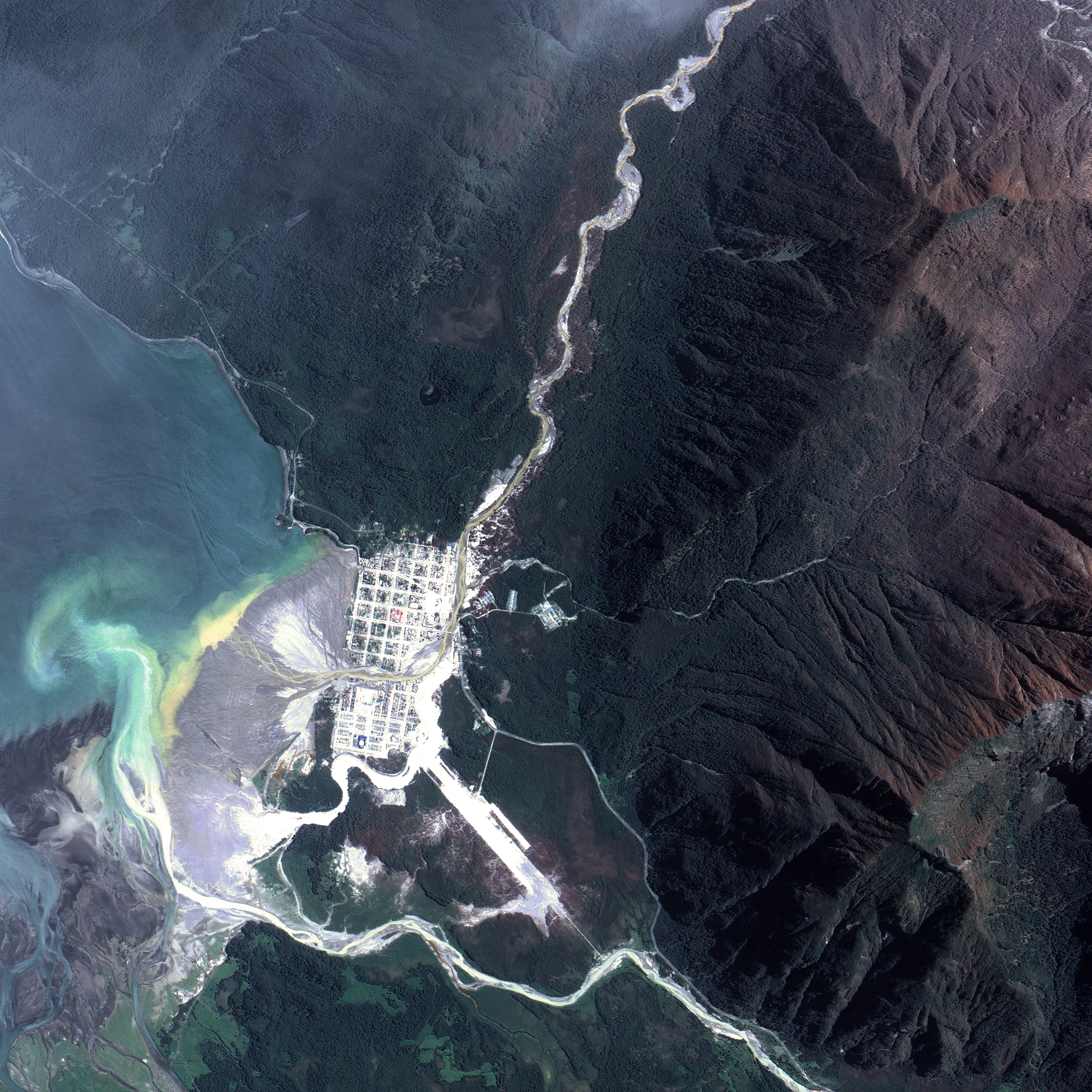 Continued Activity at Chaiten Volcano - related image preview