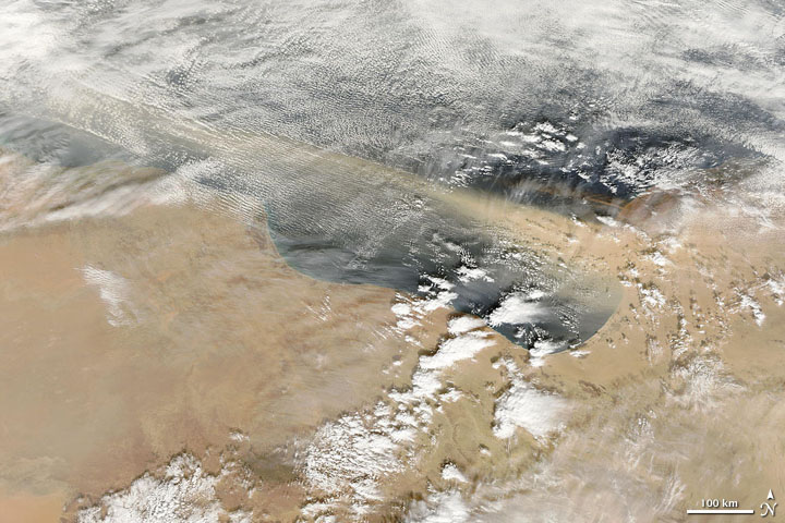 Dust Plumes off Libya