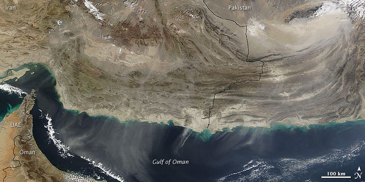 Dust Plumes over the Gulf of Oman