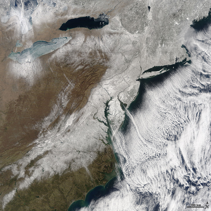 Snow Along the East Coast 