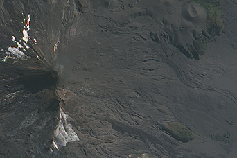 Eruption from Llaima Volcano, Chile - related image preview