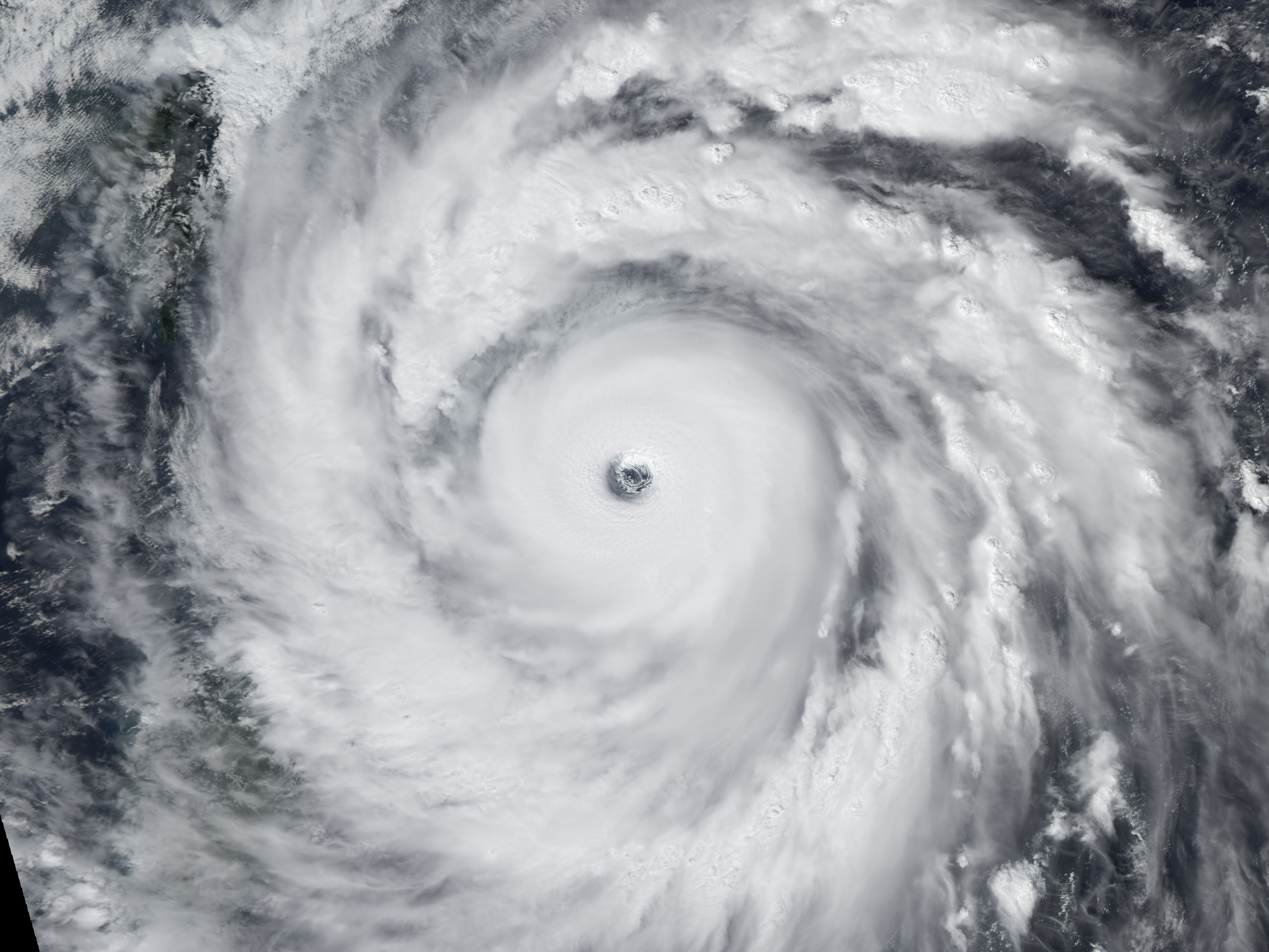 Strongest Storms Each Year This Decade: 2008, Super Typhoon Jangmi - related image preview