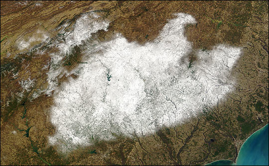 Snow Blankets North Carolina