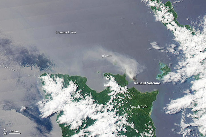 Plume from Rabaul Volcano