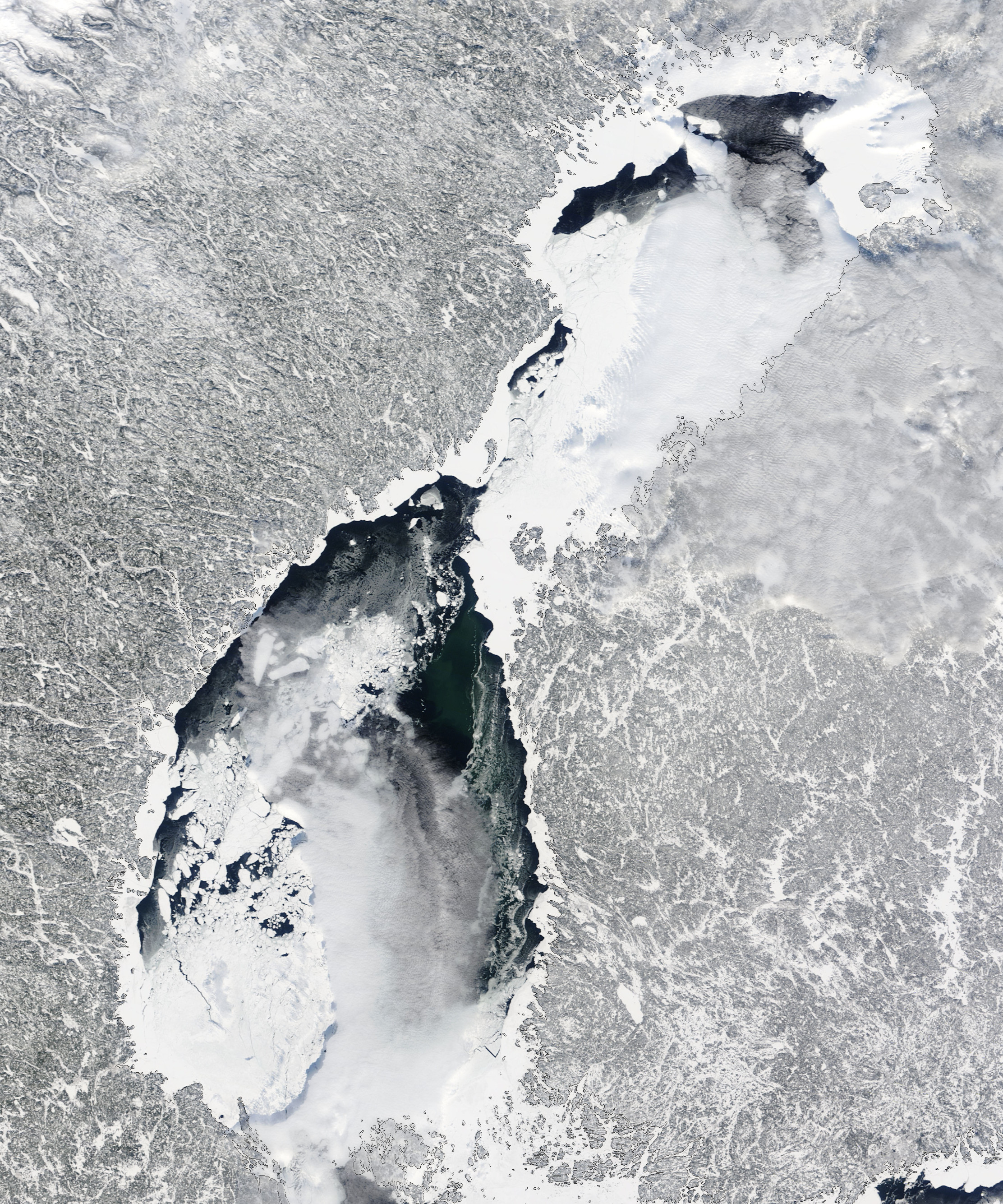 Thick Ice in the Gulf of Bothnia - related image preview