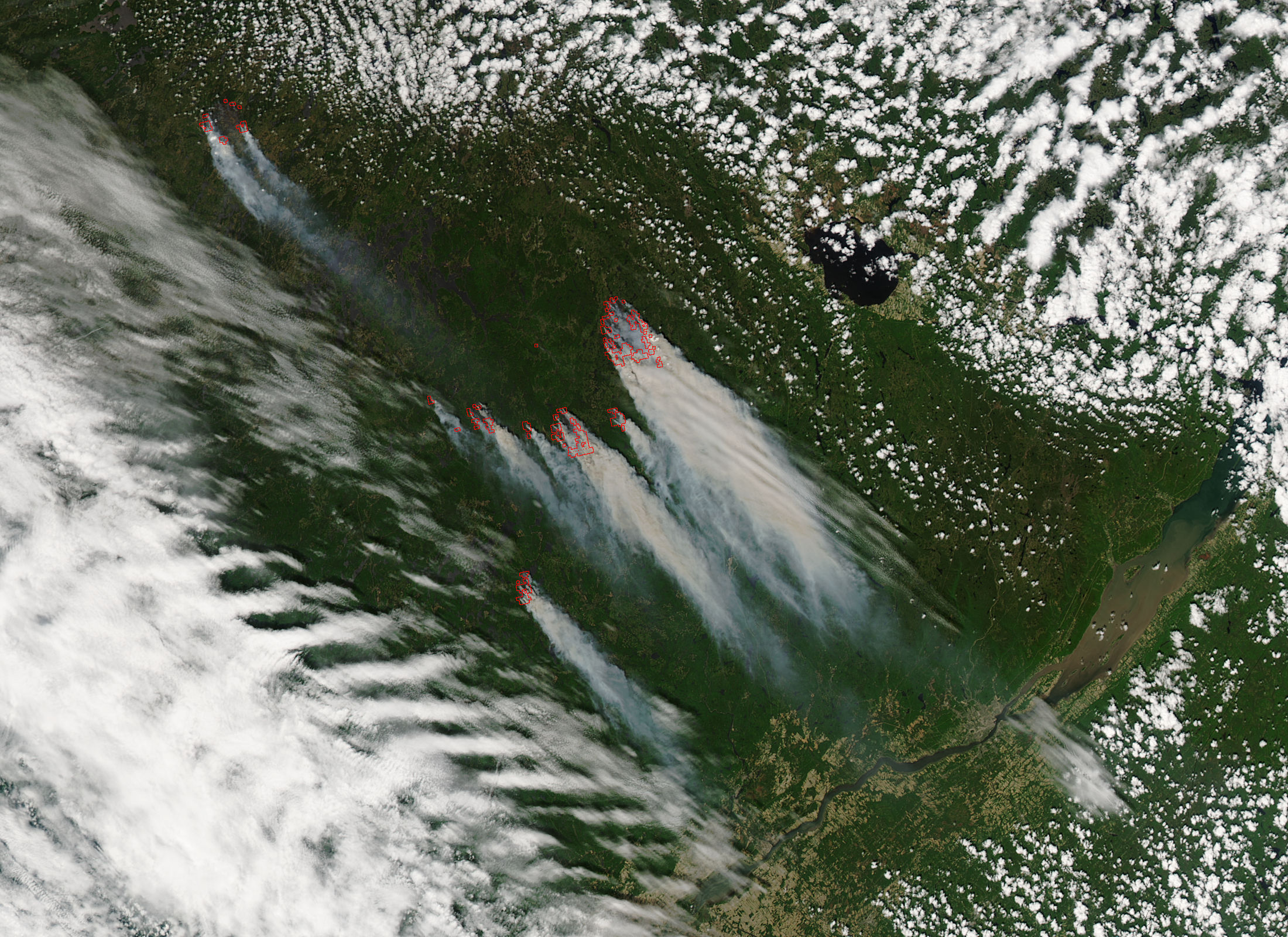 Canadian Fires Send Smoke Over New England - related image preview