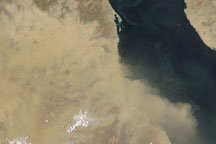Sahara Dust Over the Red Sea