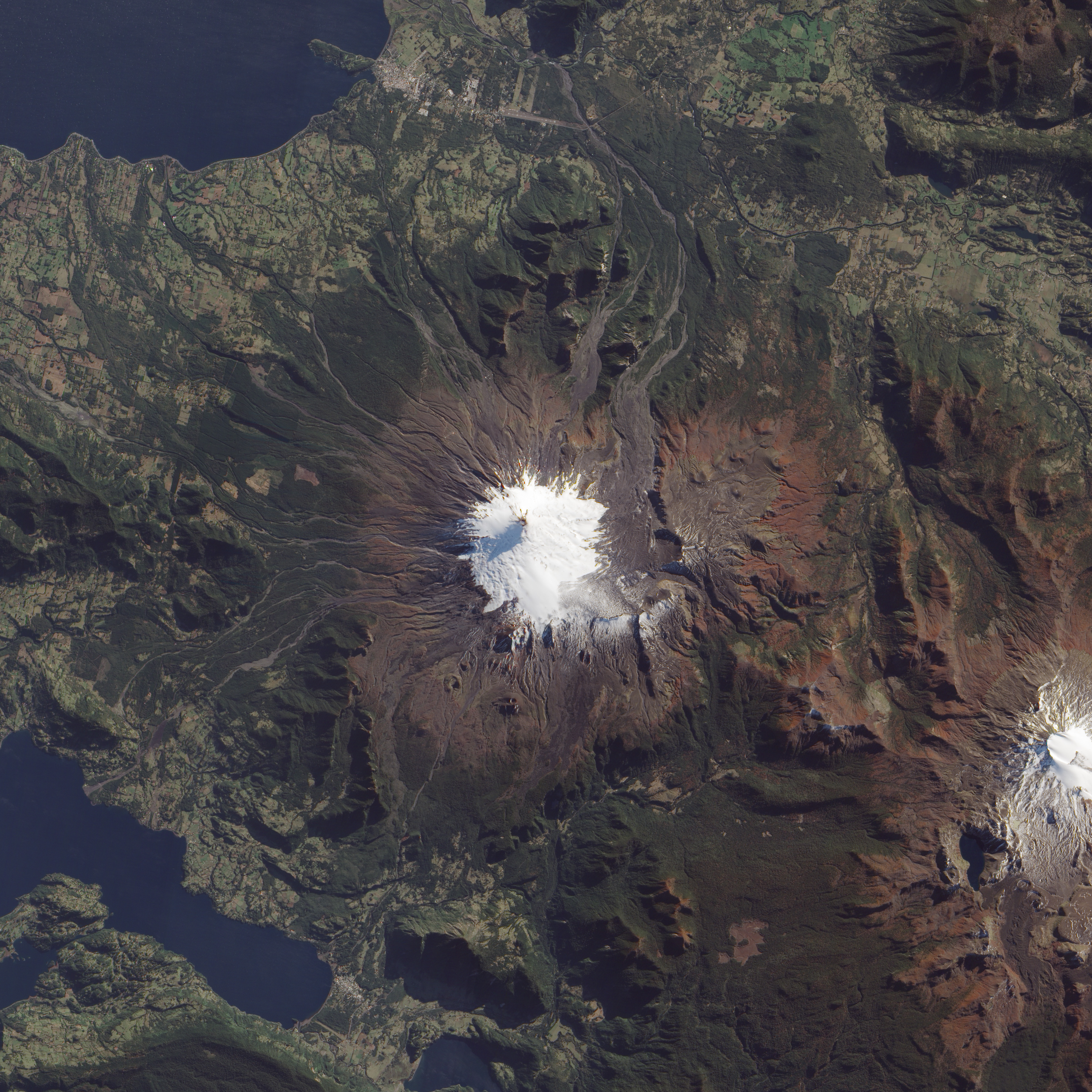 Volcan Villarrica, Southern Chile - related image preview