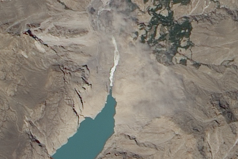 Landslide Lake on Hunza River Overflows into Spillway - related image preview