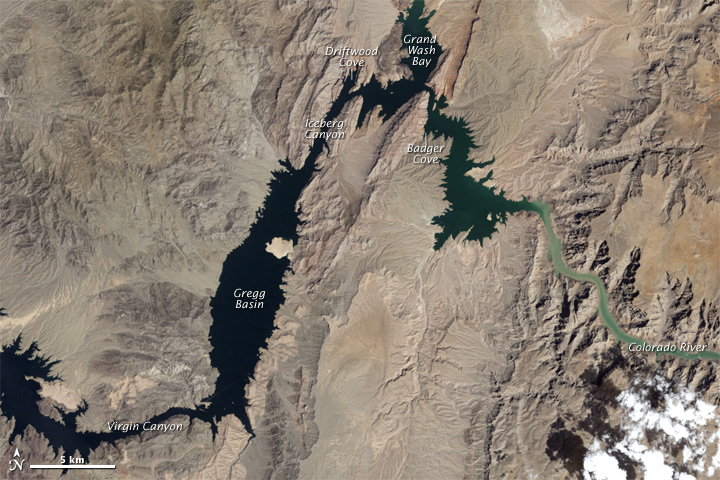 Water Level Changes in Lake Mead