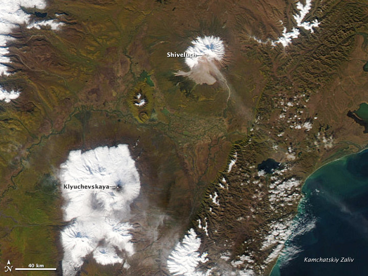 Plumes from Shiveluch and Klyuchevskaya Volcanoes