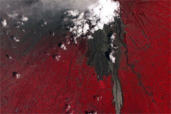 Eruption at Mount Merapi, Indonesia - related image preview