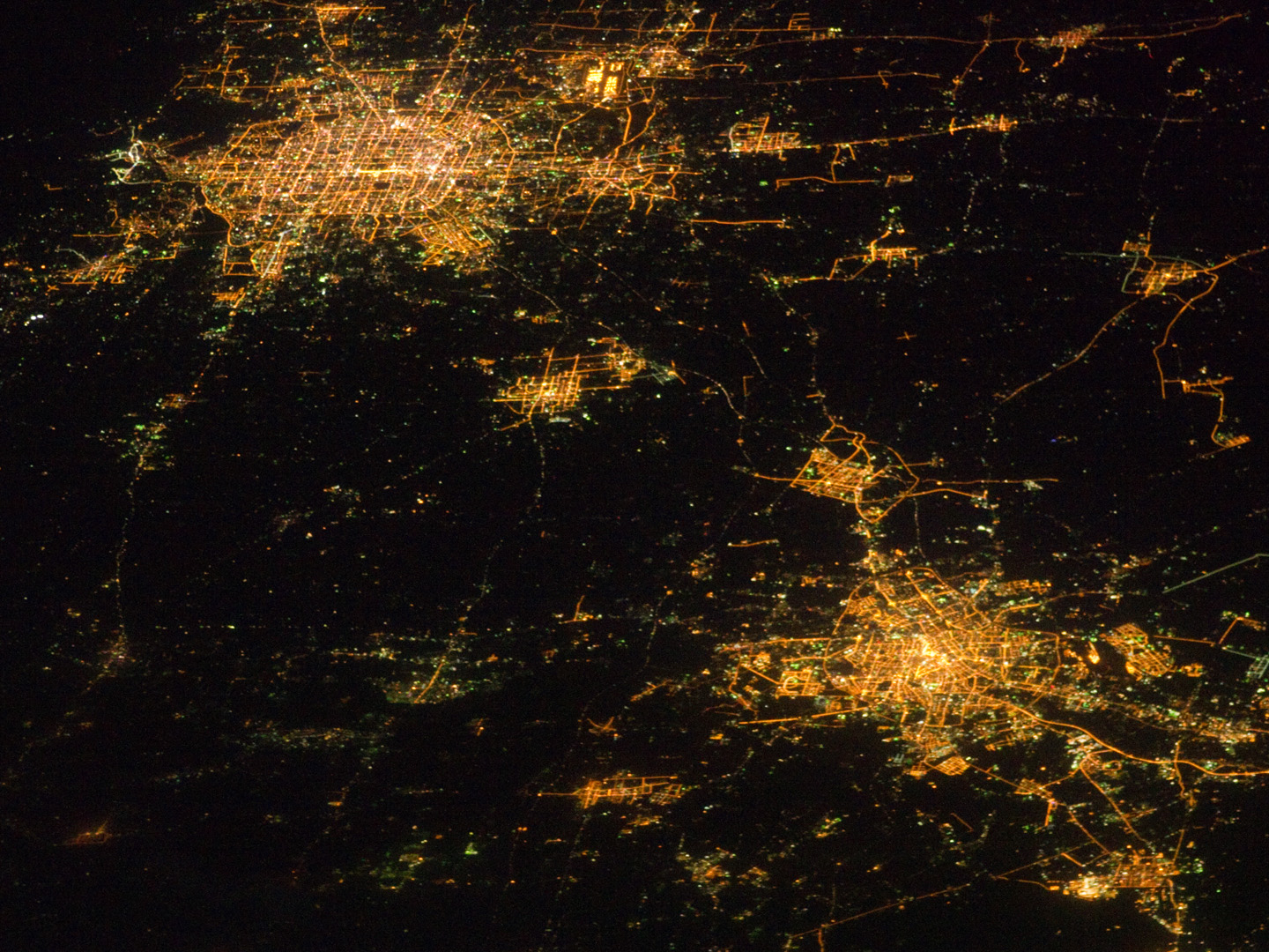фото северной кореи ночью из космоса