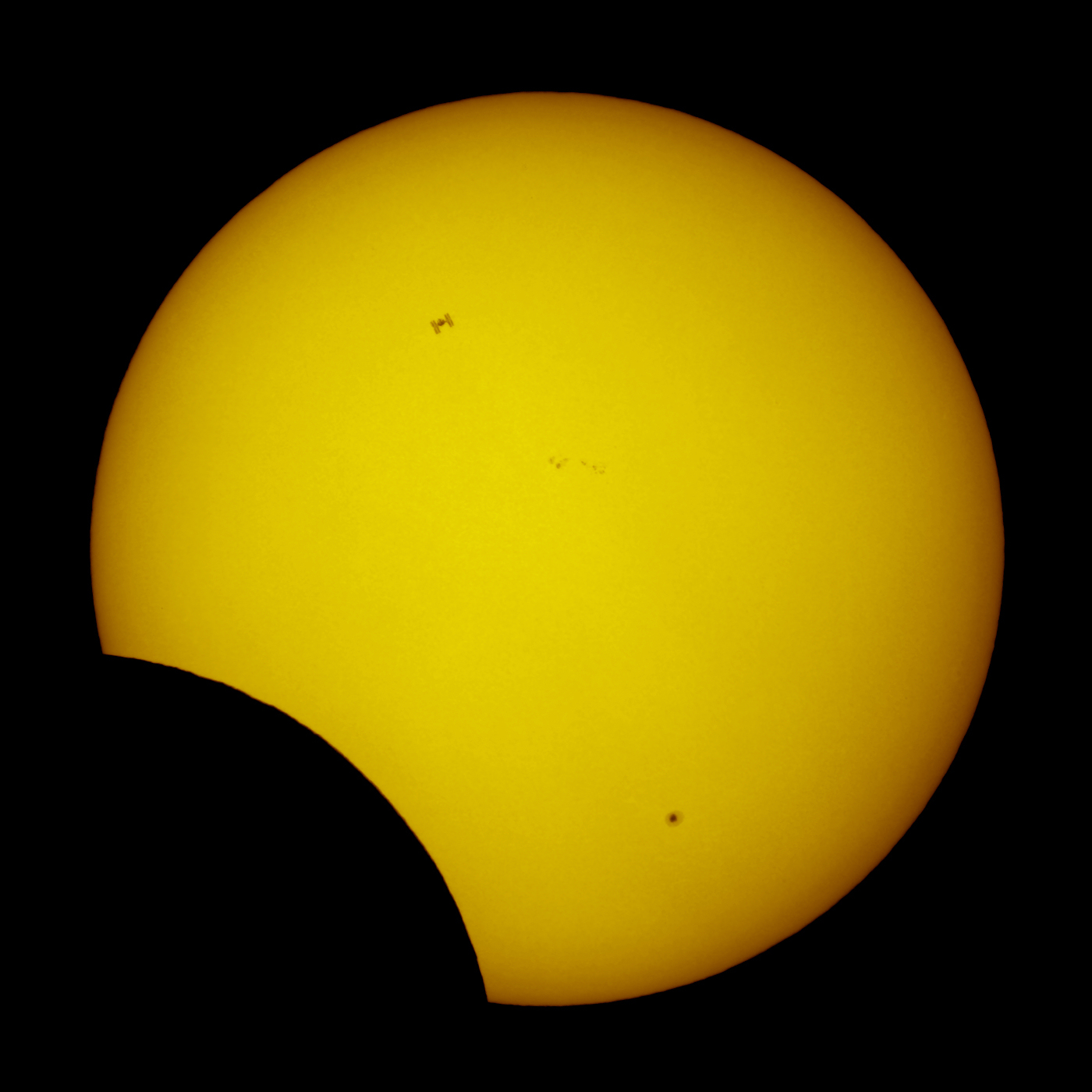 Lining Up the Sun, Moon, and ISS - related image preview