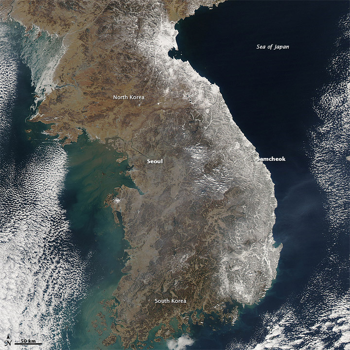 Heavy Snow on the Korean Peninsula