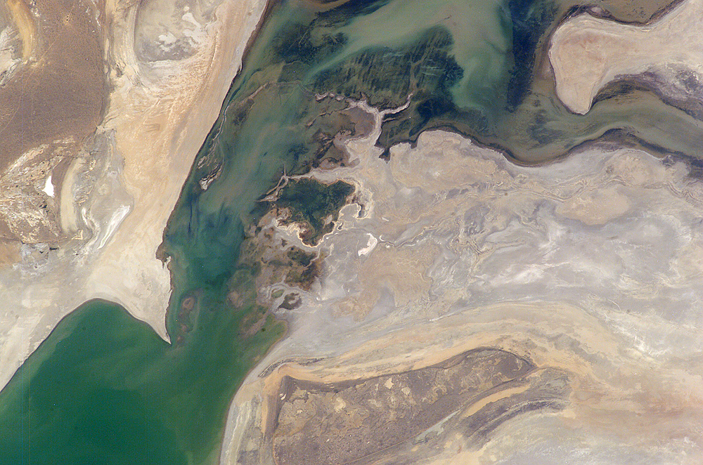 Retreating Aral Sea Coastlines - related image preview