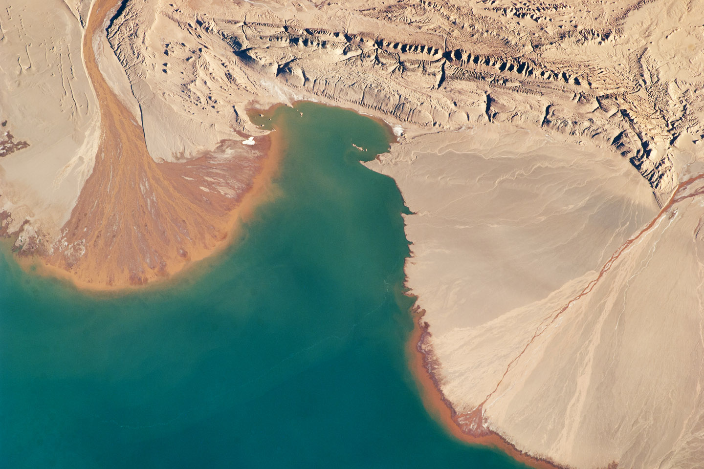 River Deltas, Lake Ayakum, Tibet - related image preview