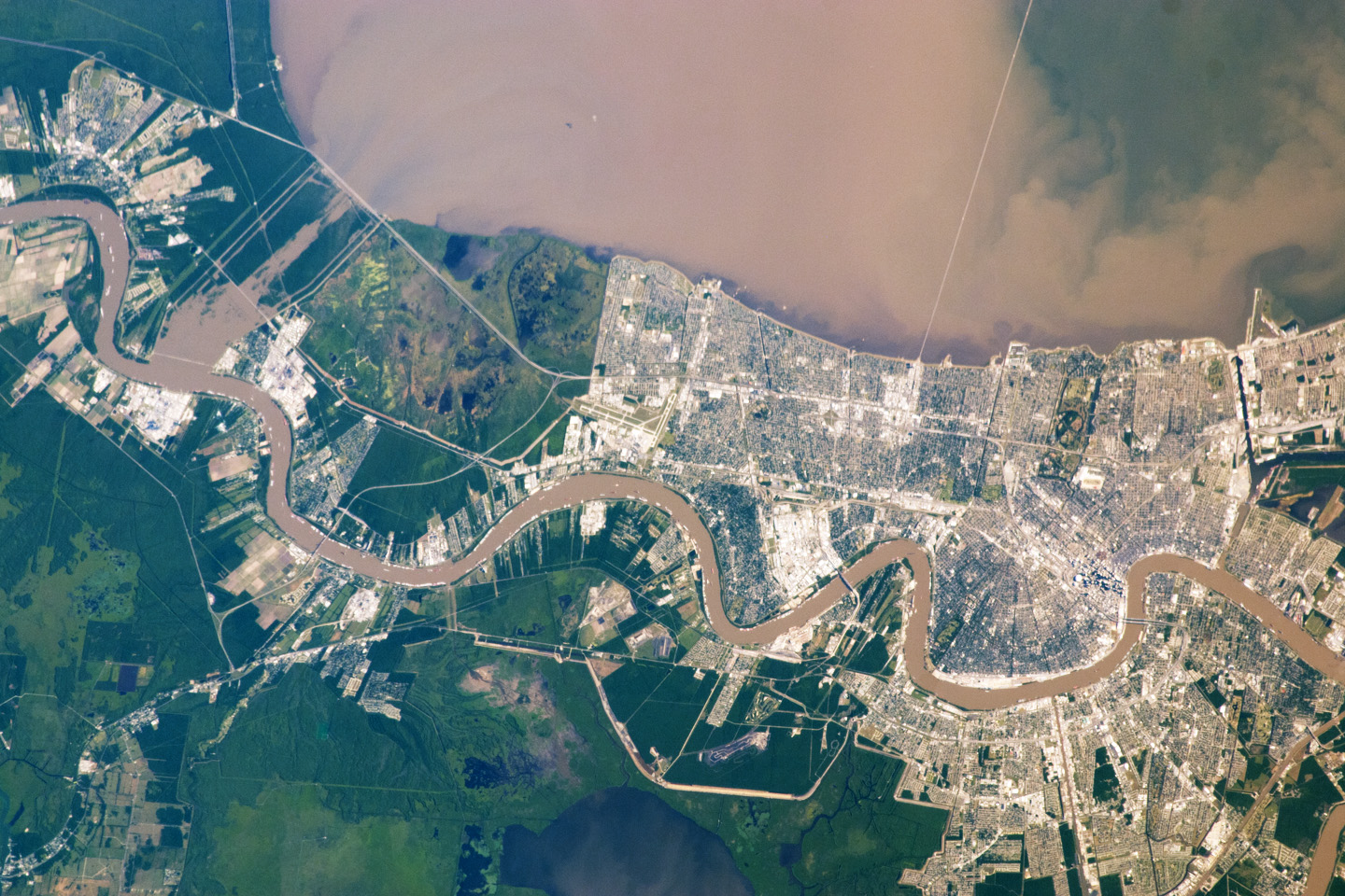 Sediment Plume in Lake Pontchartrain - related image preview