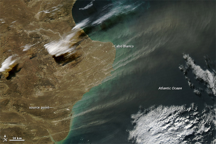 Dust Plumes off Argentina - related image preview