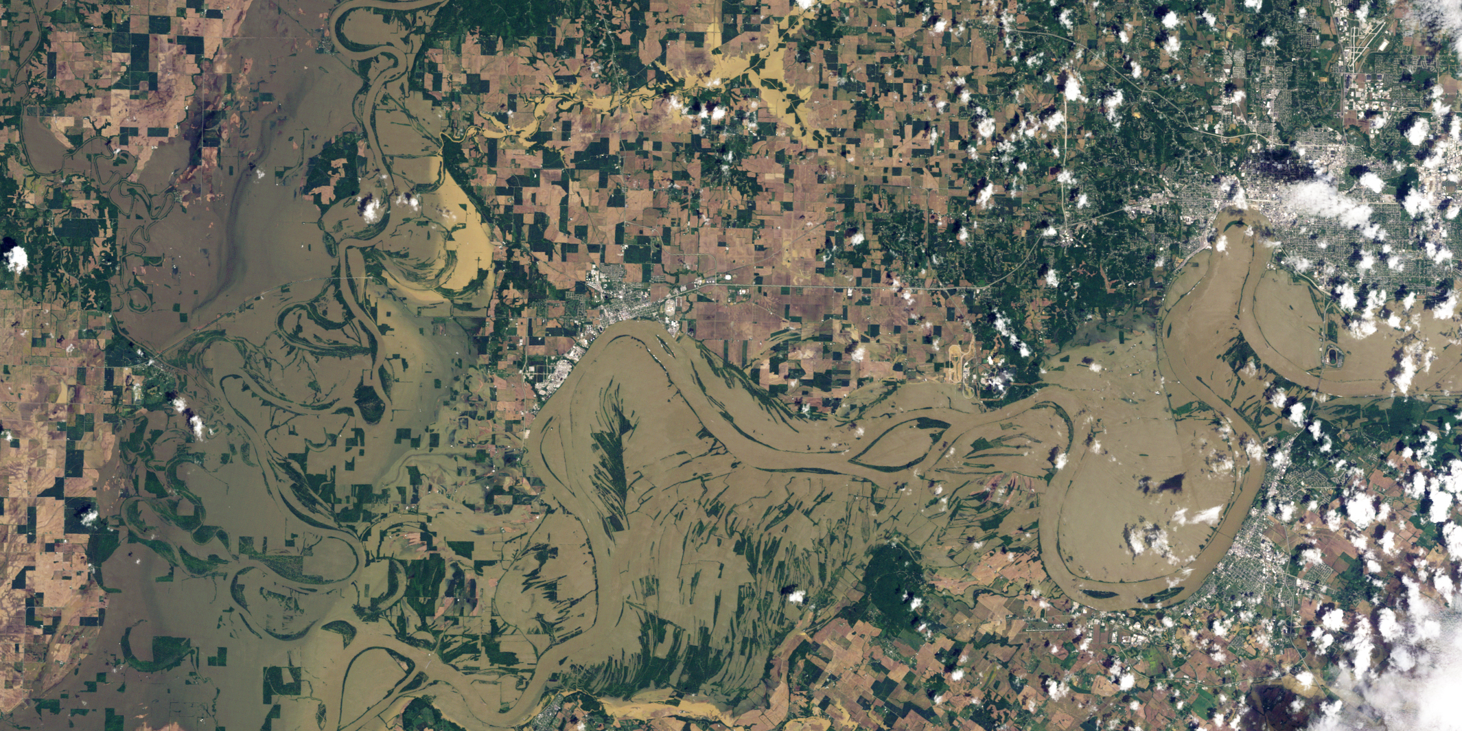 Floodwaters Recede along Wabash and Ohio Rivers - related image preview
