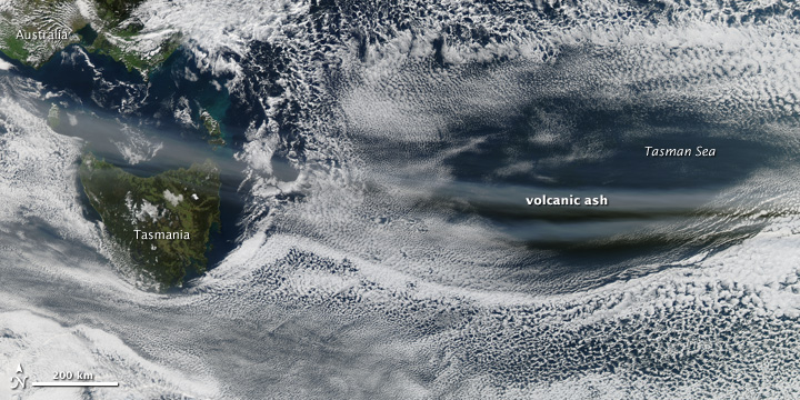 Ash from Puyehue-Cordón Caulle over Australia and New Zealand