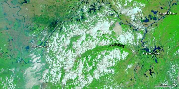 Floods along the Yangtze River