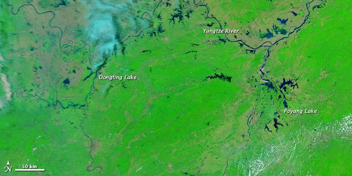 Floods along the Yangtze River