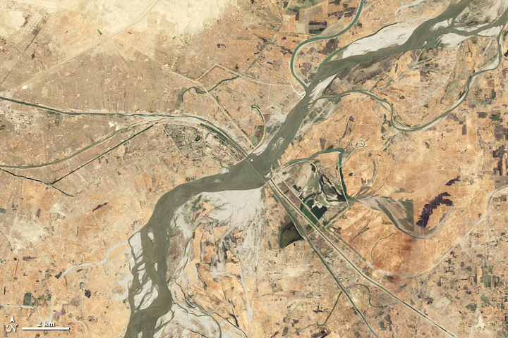 Seasonal Changes along the Indus River - related image preview