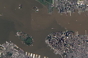 Sediment Plumes in the Hudson River