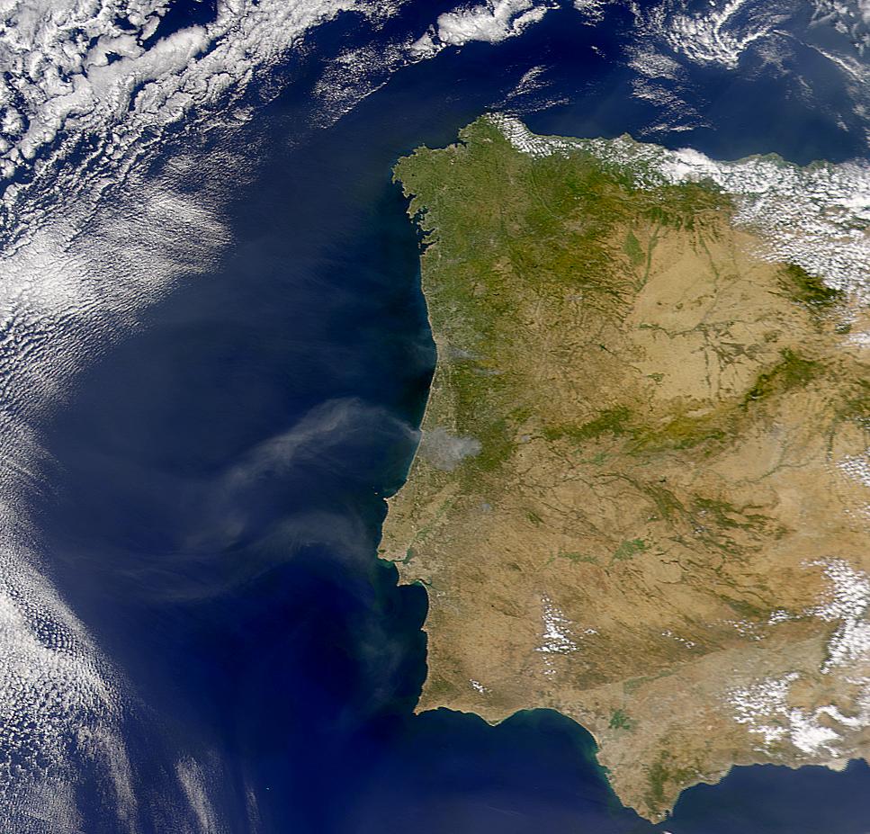 Smoke from Fires in Portugal - related image preview