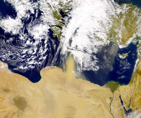 SeaWiFS: Dust Storm Approaches Crete - related image preview