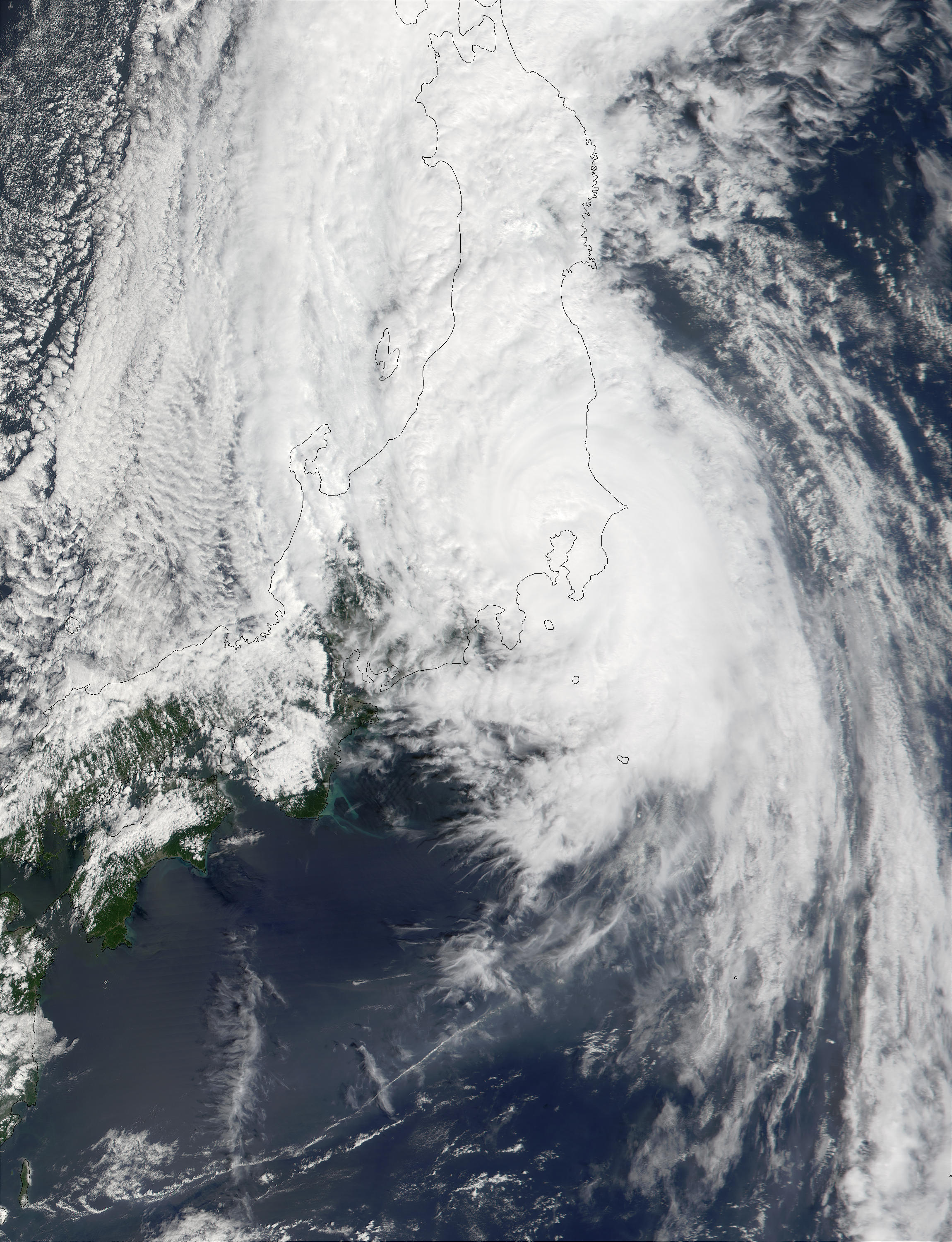 Typhoon Danas (19W) reaching the coast of Japan - related image preview