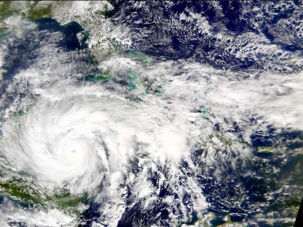SeaWiFS: Hurricane Michelle - related image preview
