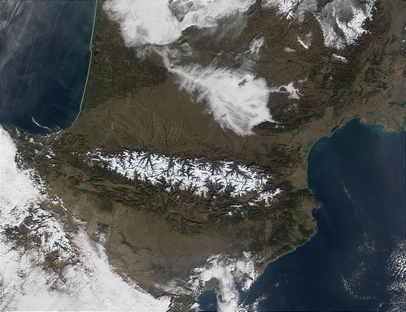 The Pyrenees and Southwestern France - related image preview