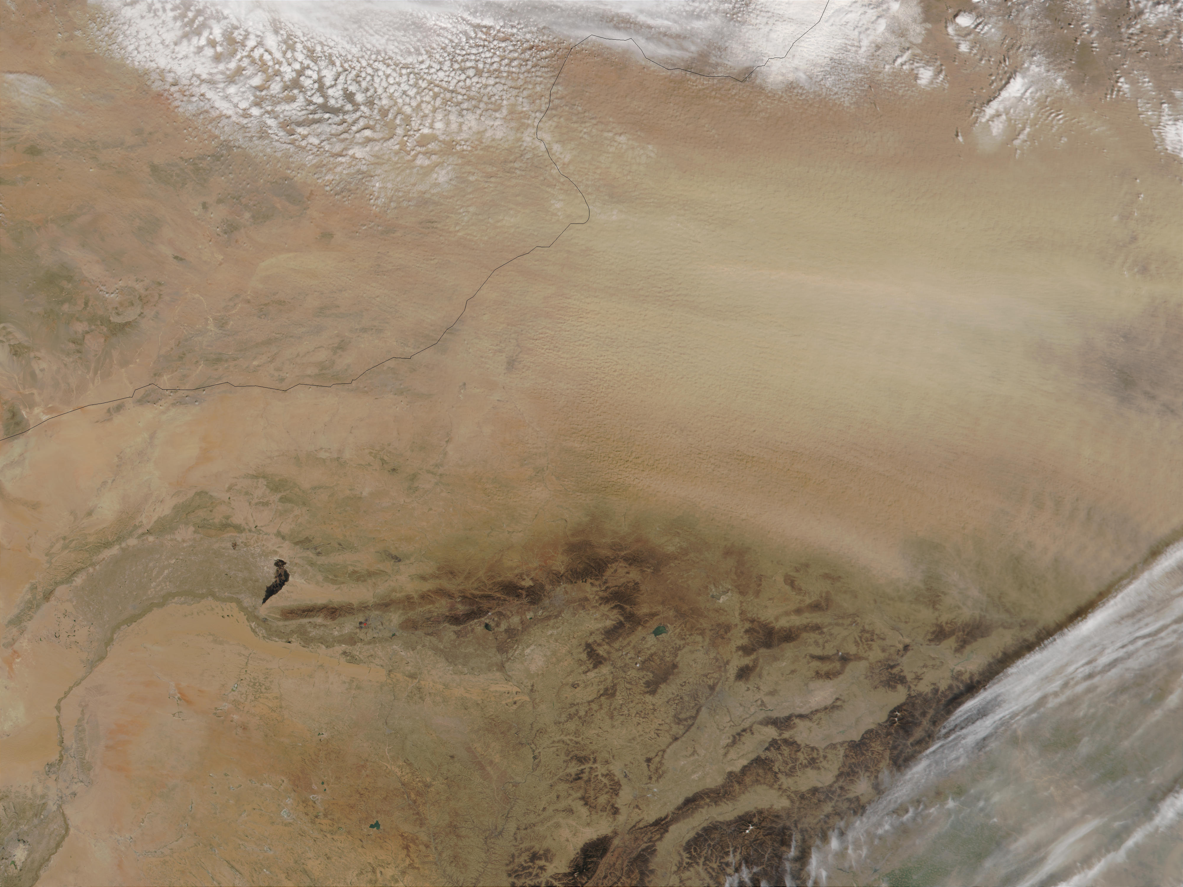 Dust storm in Inner Mongolia, China - related image preview