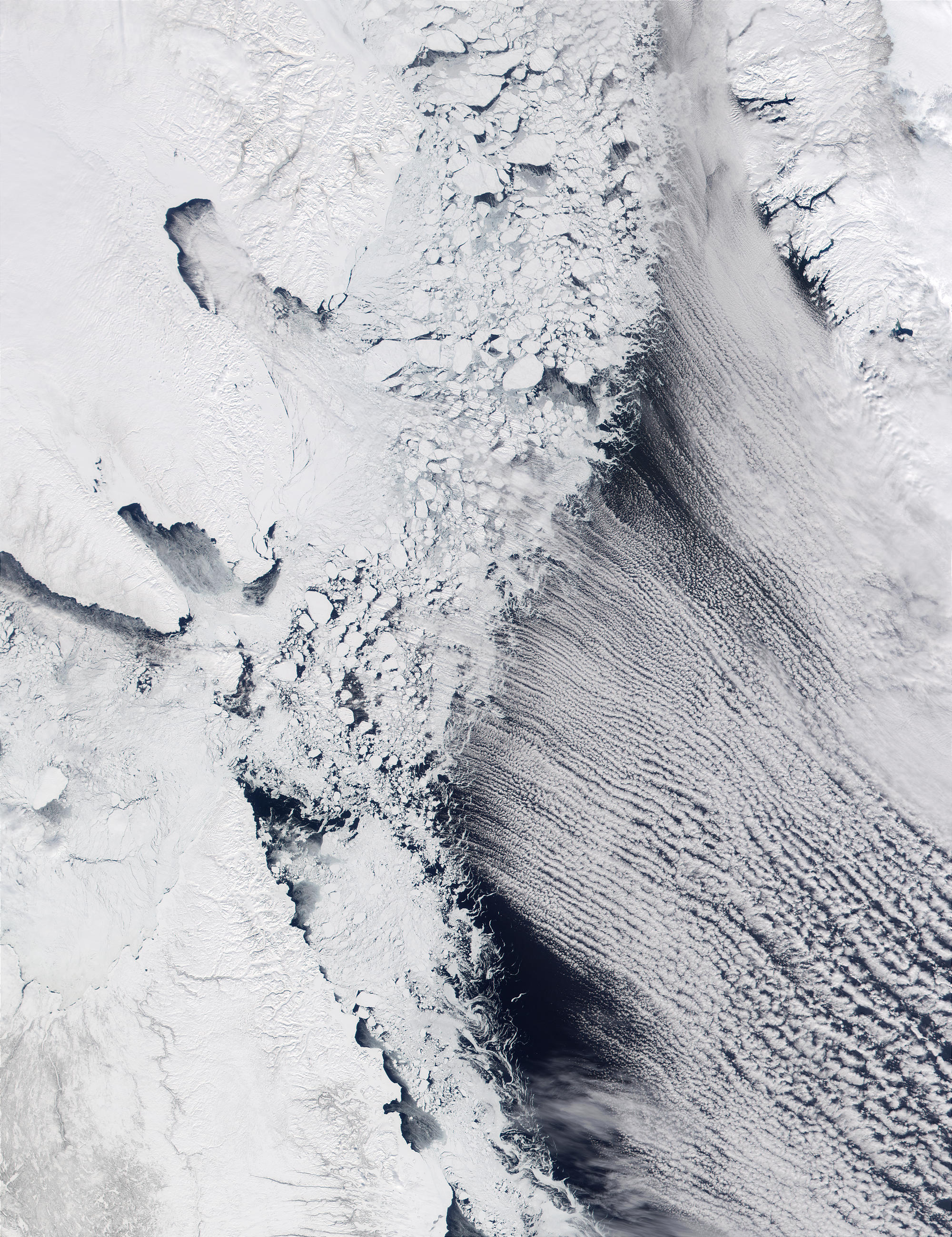 Cloud Streets in Davis Strait and Labrador Sea - related image preview