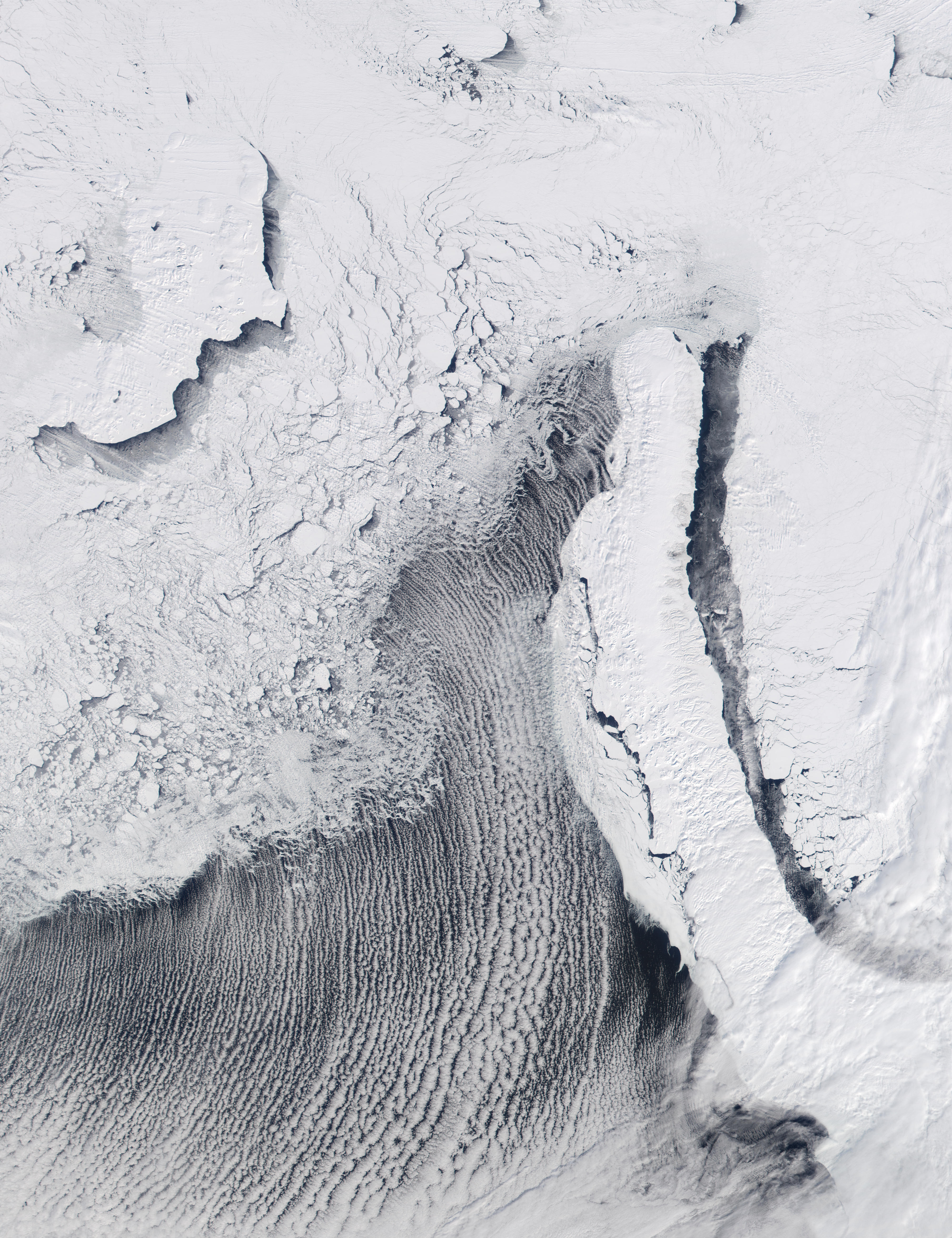 Cloud streets in Barents Sea - related image preview