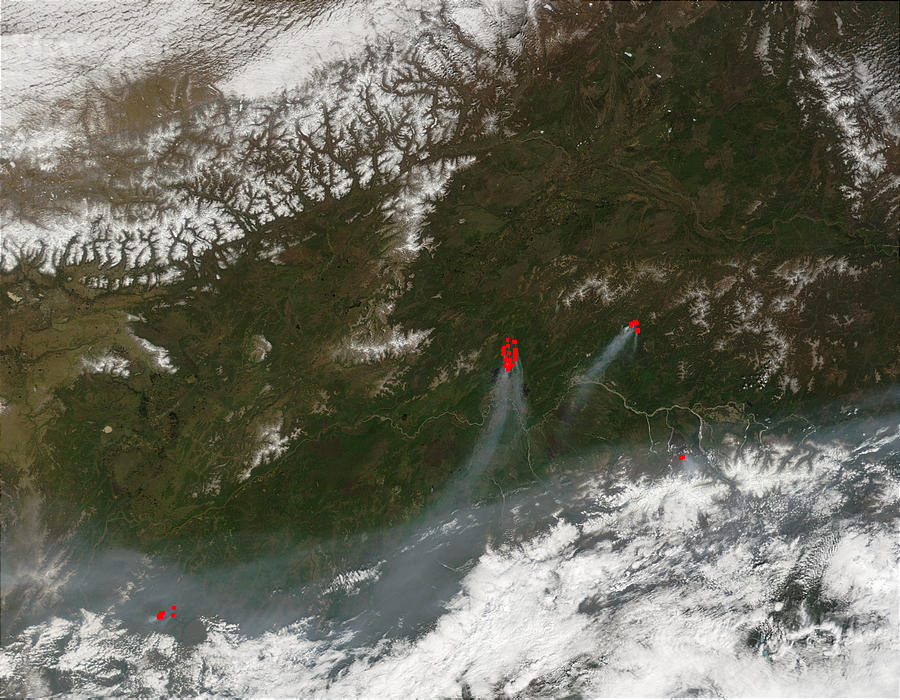 Fires and smoke in Central Alaska - related image preview