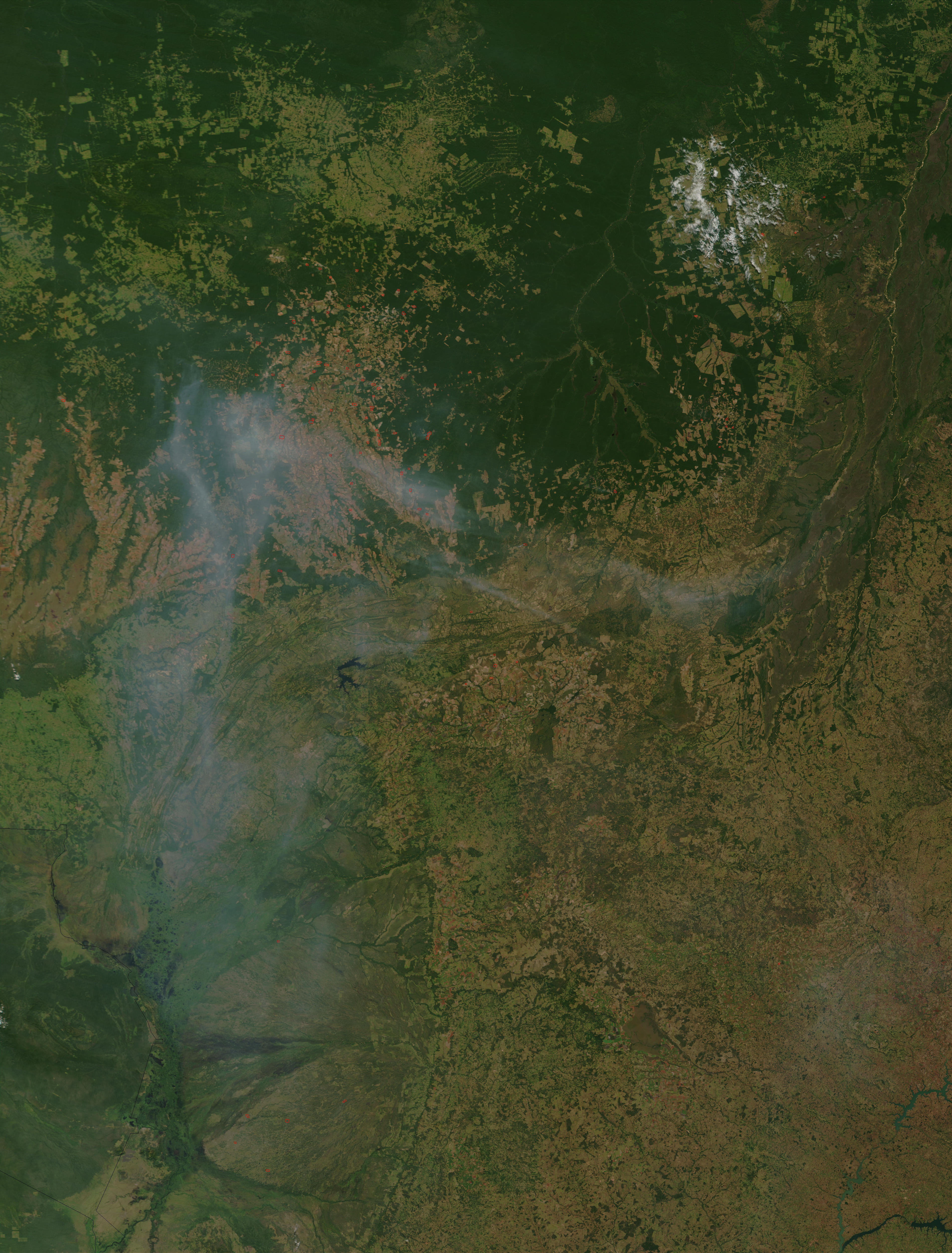 Fires and smoke in Mato Grosso State, Brazil - related image preview