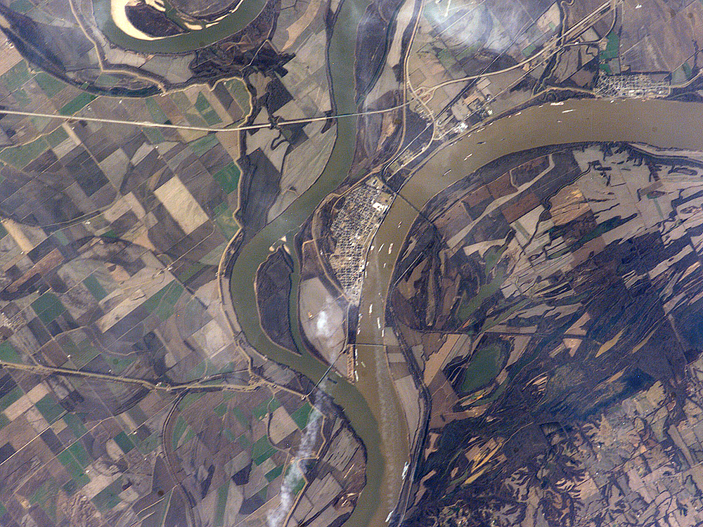 Confluence of Ohio and Mississippi Rivers at Cairo, IL