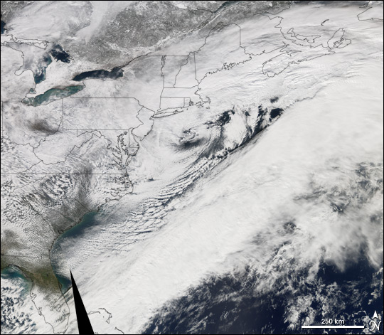 Record Snow over U.S. East