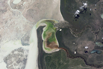 Oshigambo River and Etosha Pan, Namibia - related image preview
