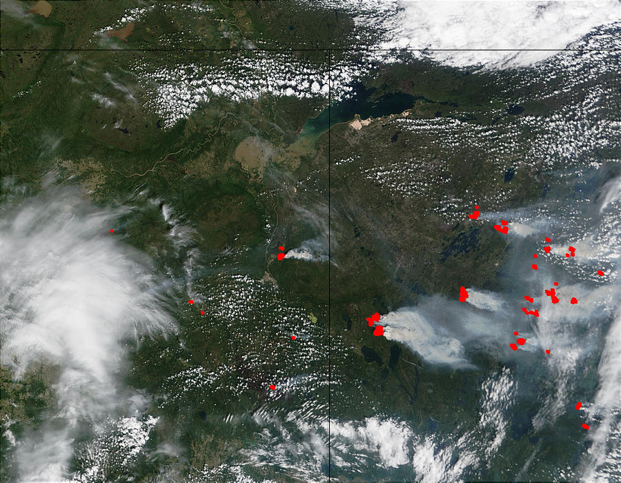 Wildfires and smoke in Saskatchewan and Alberta, Canada - related image preview