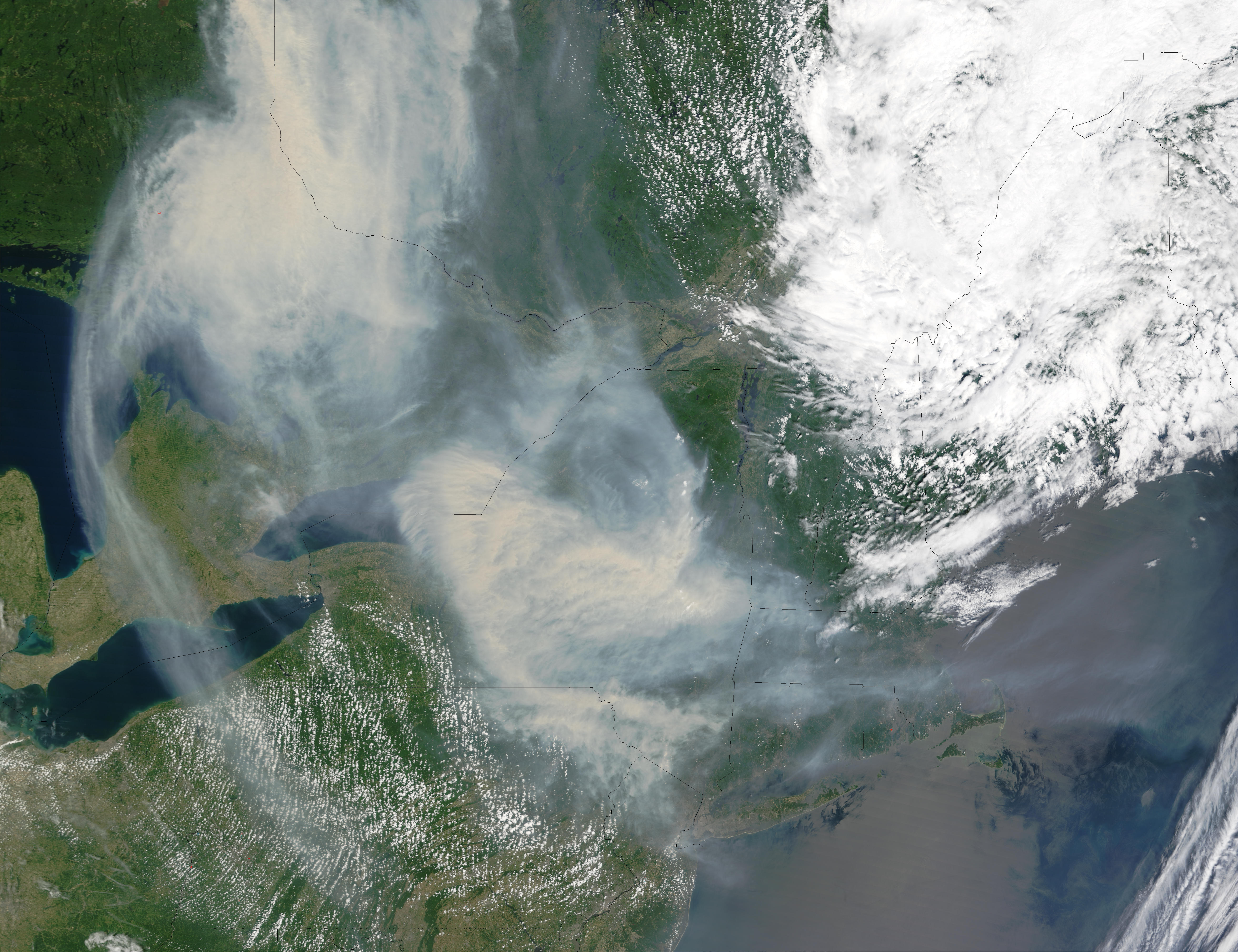 Smoke from fires in Quebec transported over the Great Lakes and Northeast United States - related image preview