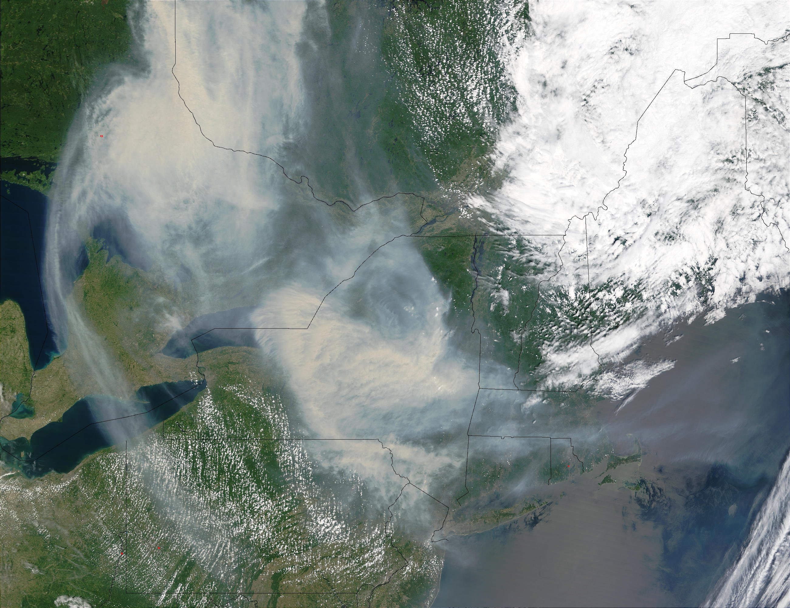 Smoke from fires in Quebec transported over the Great Lakes and Northeast United States - related image preview