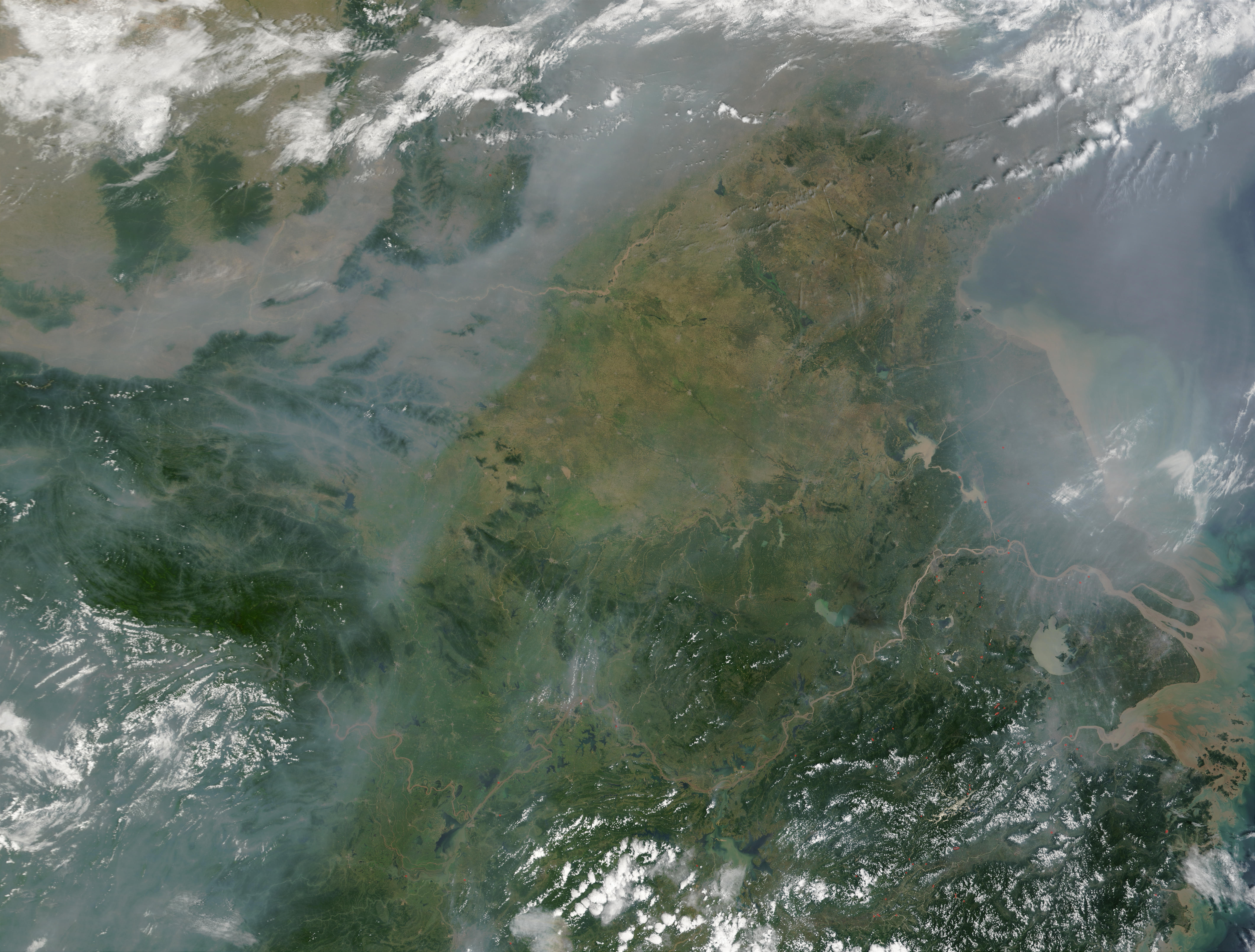 Pollution and fires in China - related image preview