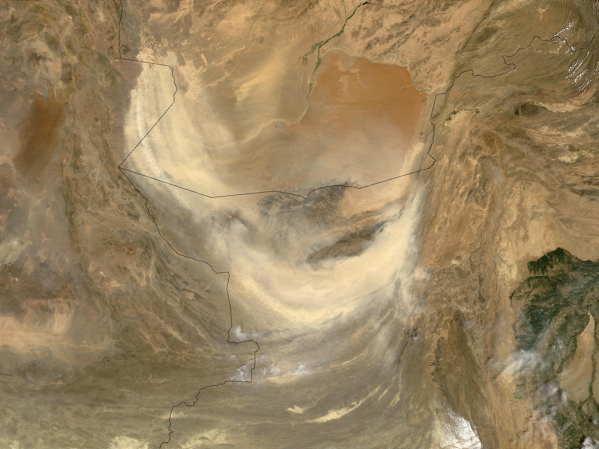 Dust storm in Pakistan - related image preview