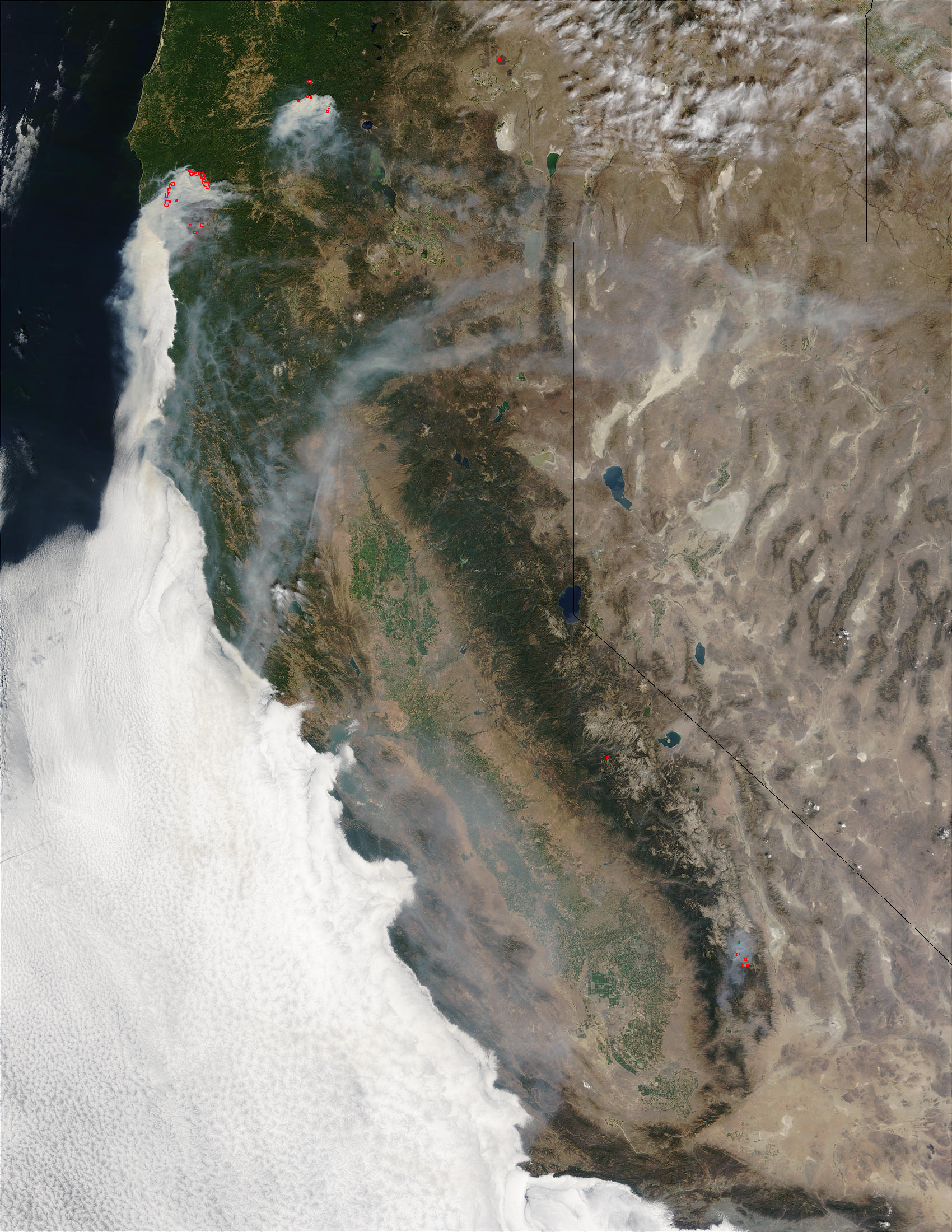 Fires and smoke in Oregon and California - related image preview