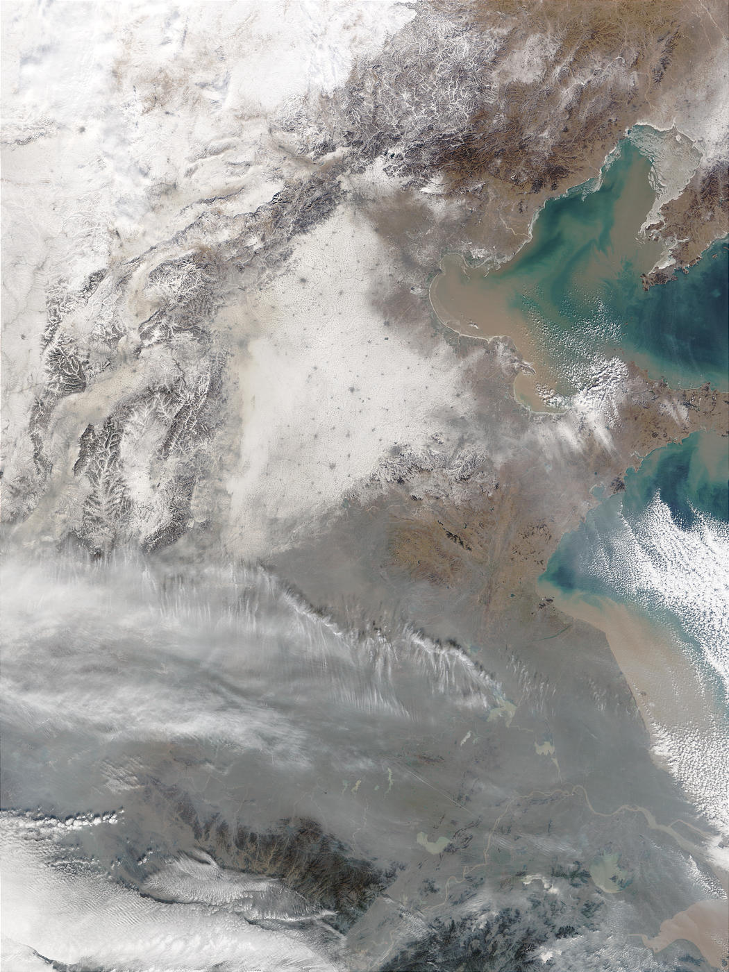 Snow and pollution in Eastern China - related image preview