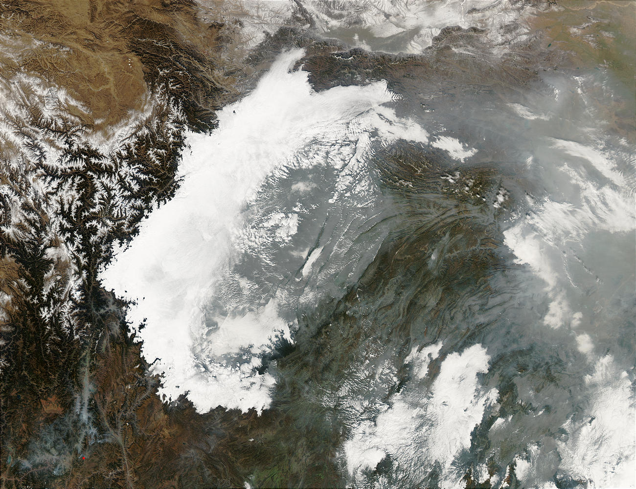 Haze and smog in Central China - related image preview